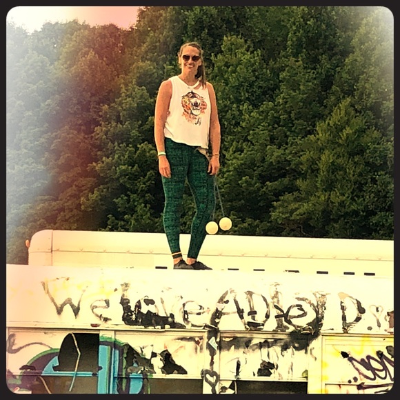 Meet Your Posher - Picture 1 of 4